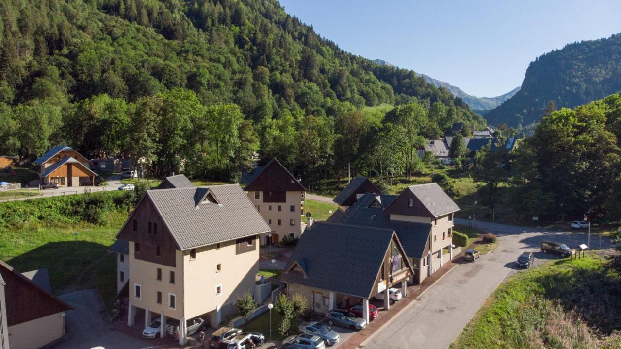 Olydea Saint-Colomban-Des-Villards Екстериор снимка